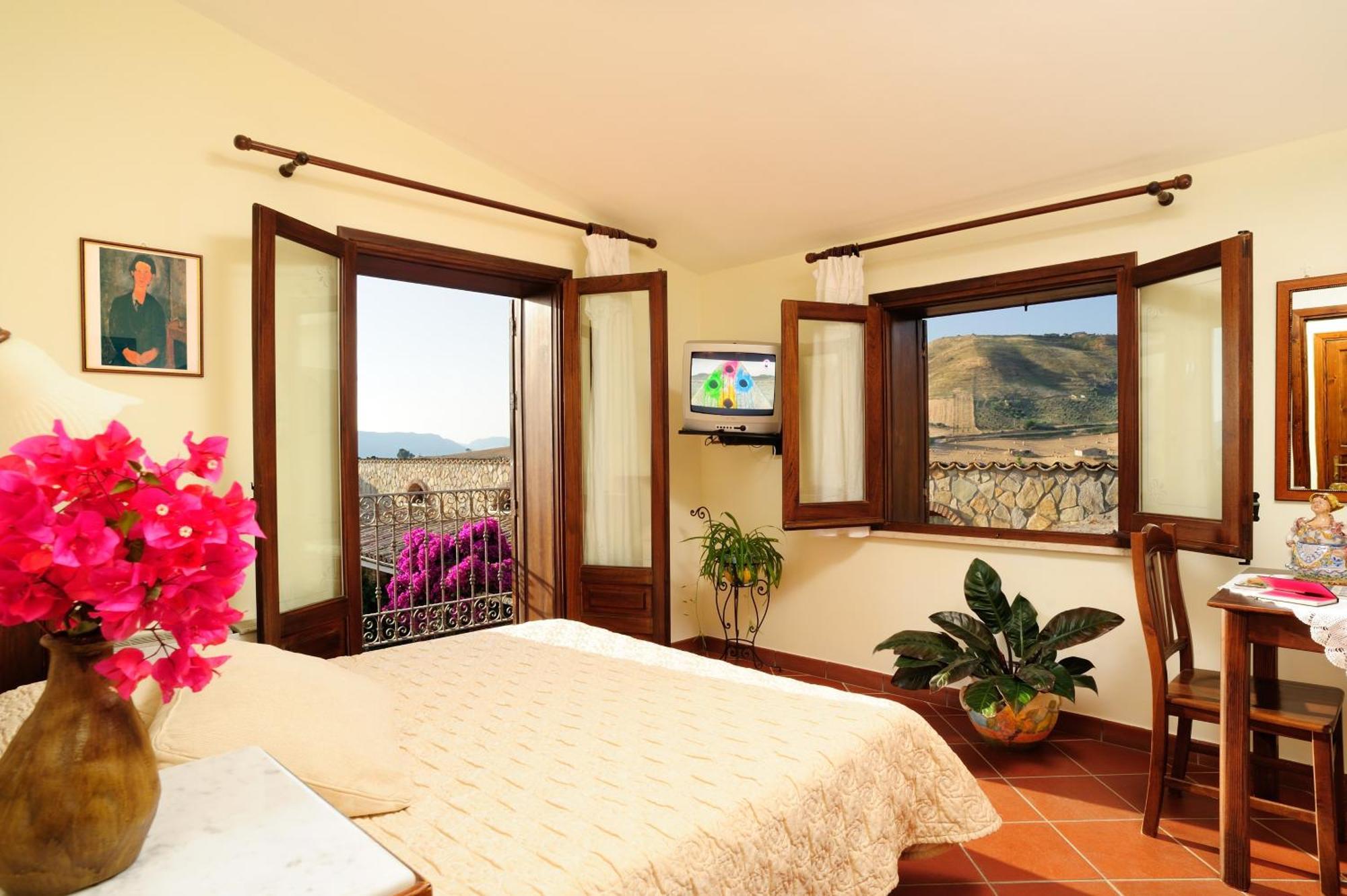 Double or Twin Room,1459379329:JPEG
